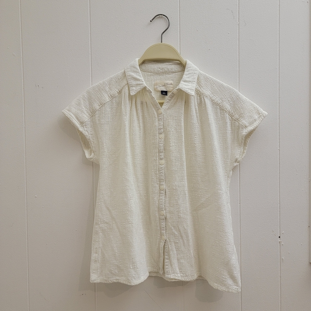 Universal Thread Beige Blouse